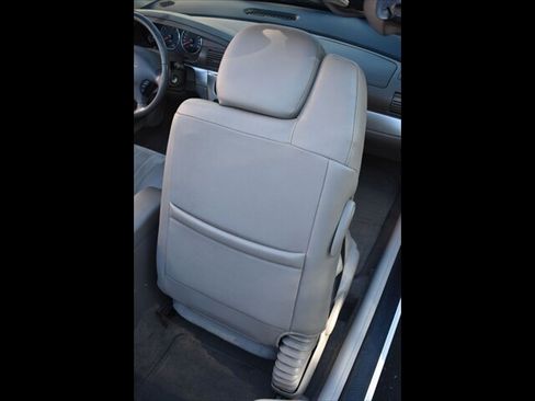 Used 2006 Chrysler Sebring Touring FWD image 36