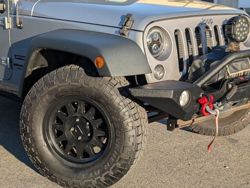 Used 2016 Jeep Wrangler Unlimited Sport w/ Quick Order Package 24S image 9