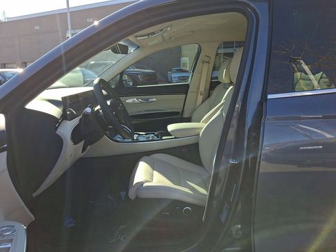 Used 2026 Genesis GV70 2.5T image 11