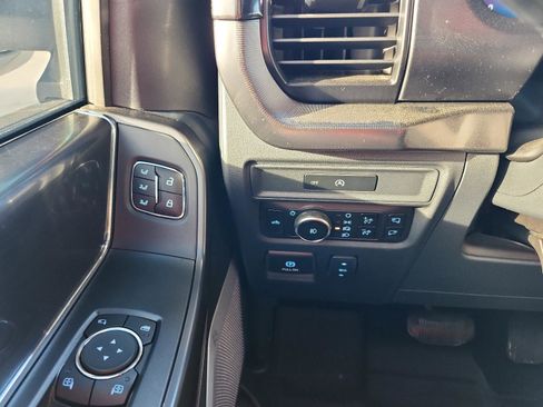 Used 2025 Ford F150 Lariat w/ Equipment Group 502A High image 21