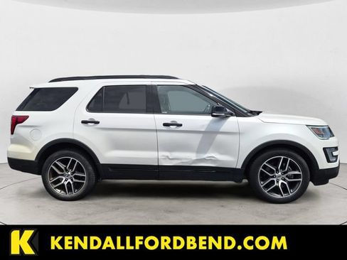 Used 2017 Ford Explorer Sport AWD/4WD image 6