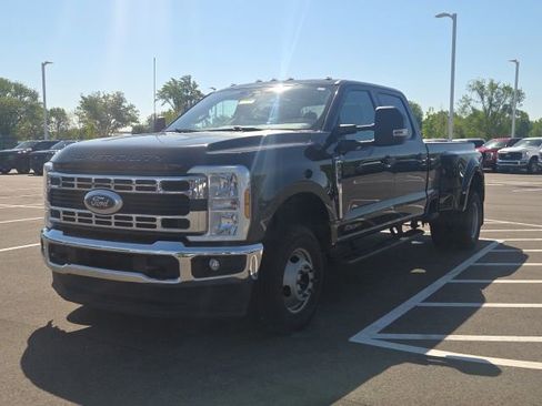 Used 2026 Ford F350 XLT AWD/4WD image 2