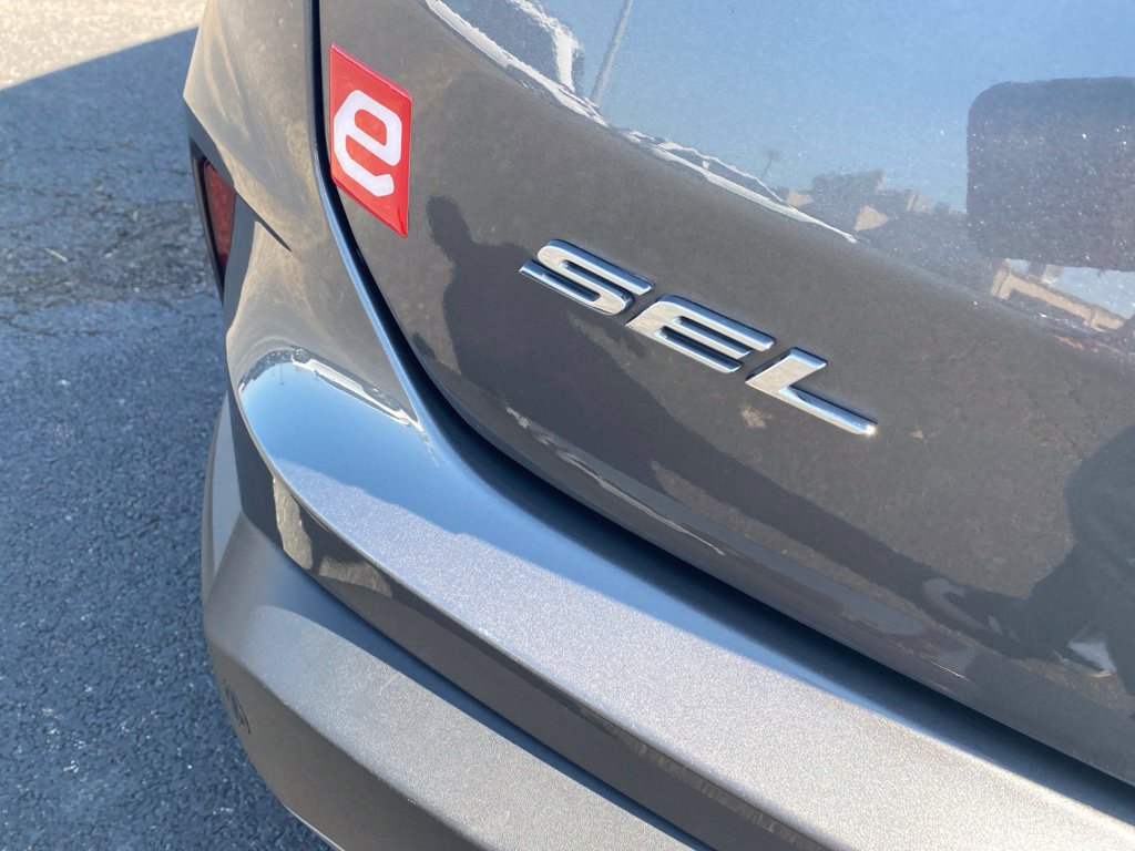 Used 2024 Ford Edge SEL AWD/4WD image 35