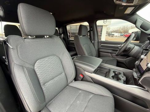 New 2026 RAM 1500 4x4 Crew Cab image 35