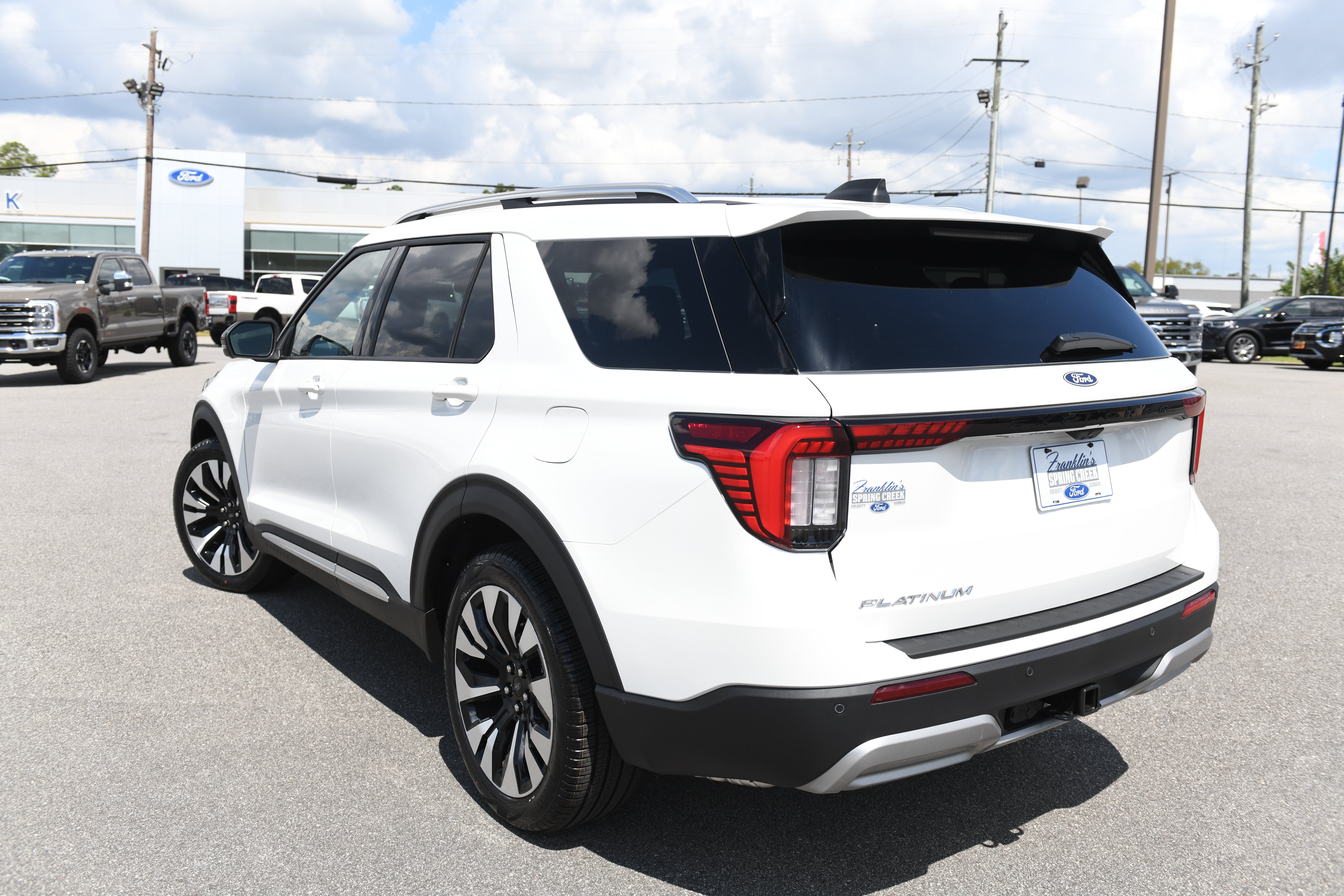 New 2027 Ford Explorer Platinum RWD image 6