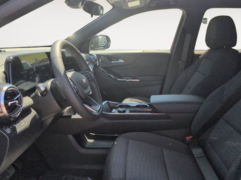 New 2026 Chevrolet Equinox LT AWD/4WD image 9