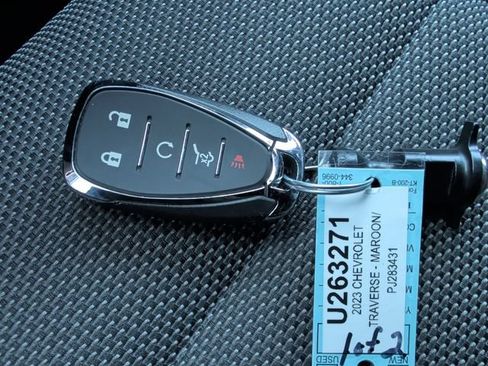 Used 2023 Chevrolet Traverse LT FWD image 26