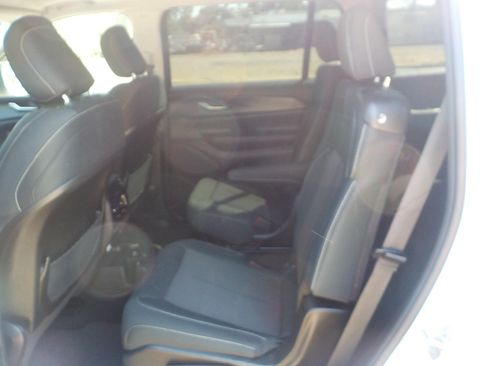 Used 2024 Jeep Grand Cherokee L Laredo w/ Luxury Tech Group I AWD/4WD image 20