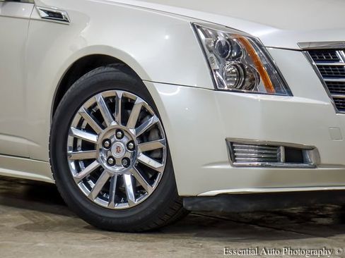 Used 2013 Cadillac CTS Luxury image 3
