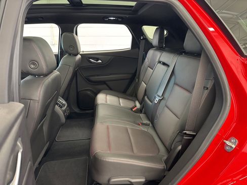 Used 2021 Chevrolet Blazer RS w/ Enhanced Convenience Package image 40