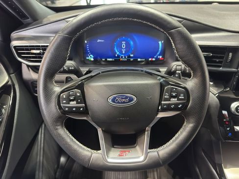 Used 2024 Ford Explorer ST w/ Technology Package image 25