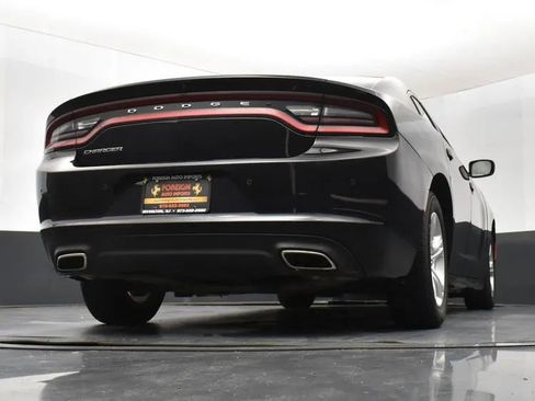Used 2022 Dodge Charger SXT image 13