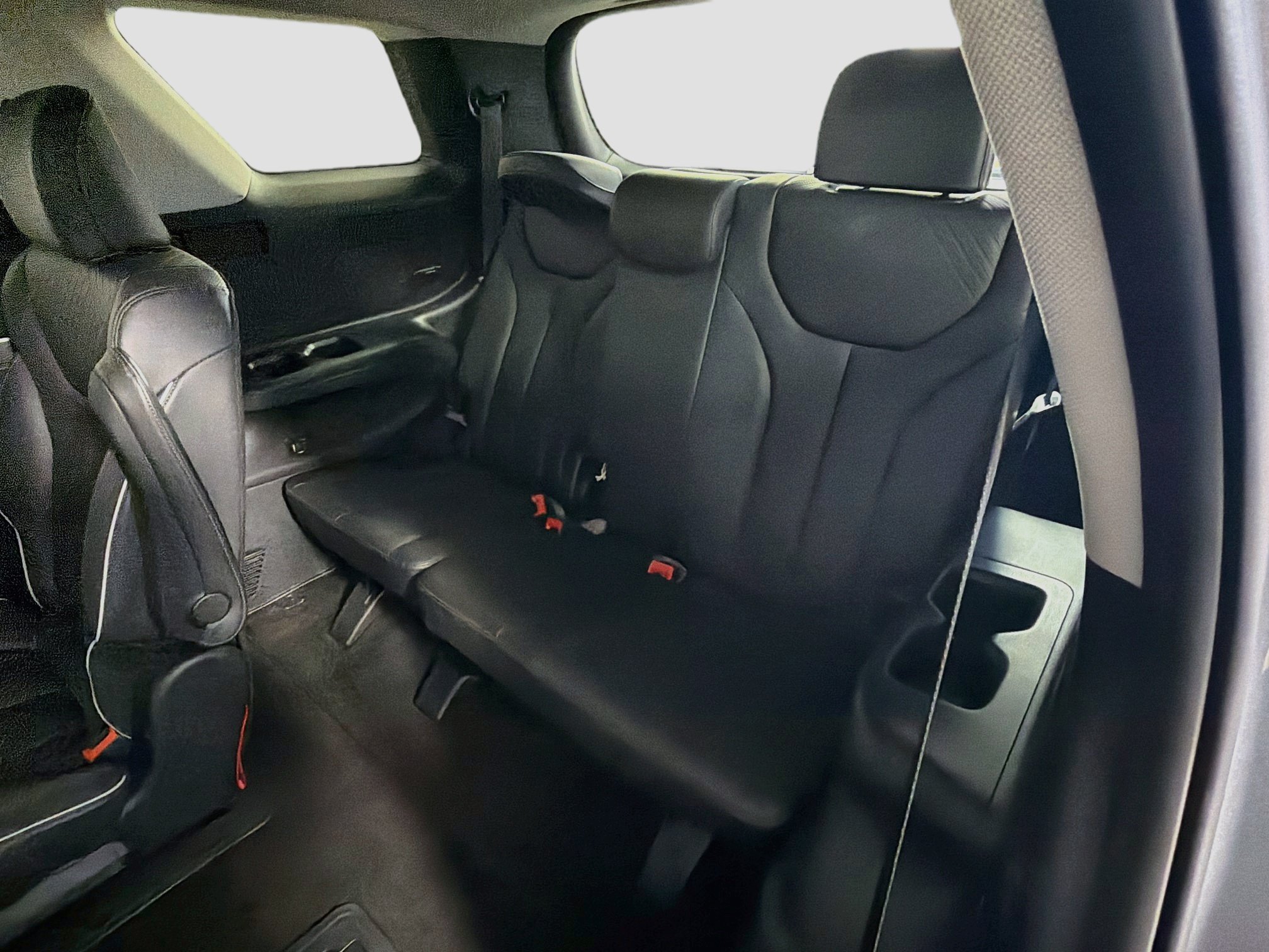 Used 2025 Hyundai Palisade SEL FWD image 30