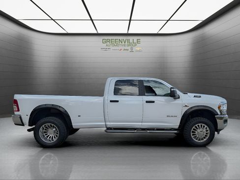Used 2024 RAM 3500 Big Horn AWD/4WD image 12