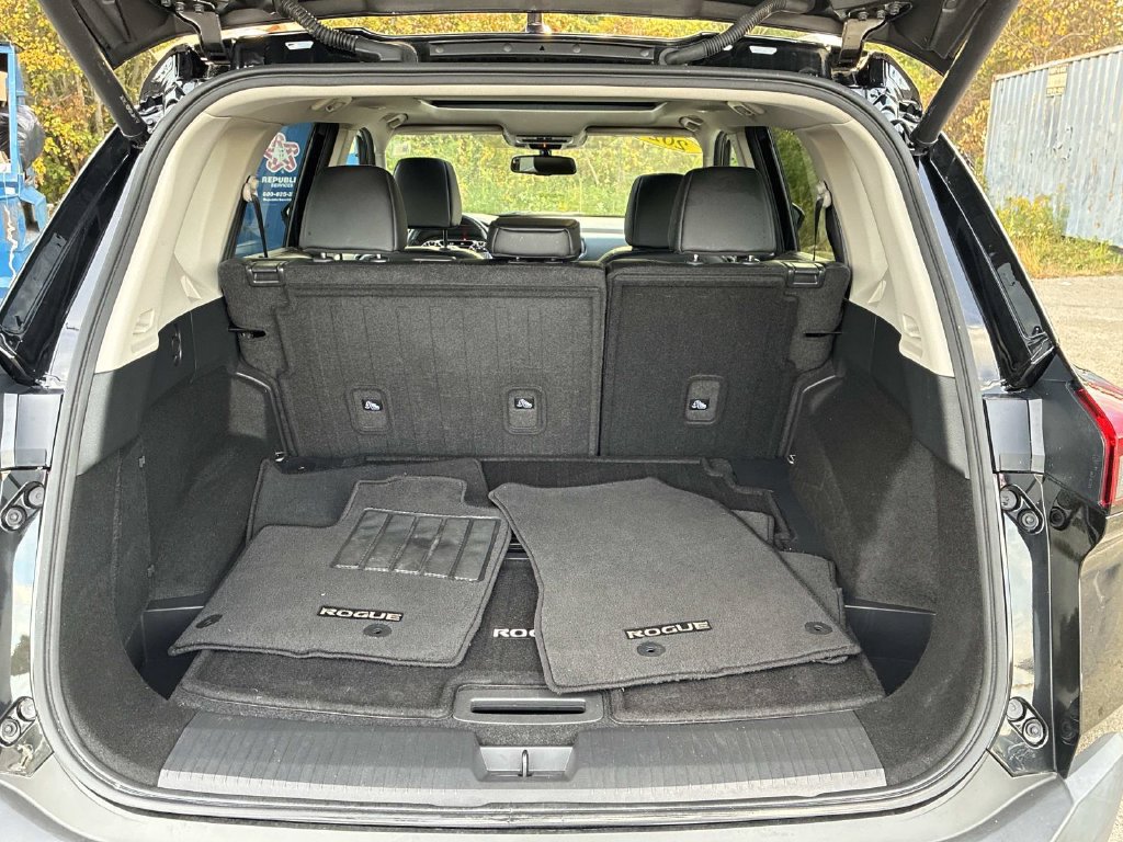 Certified 2023 Nissan Rogue SL w/ SL Premium Package AWD/4WD image 13