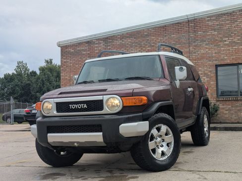 Used 2007 Toyota FJ Cruiser 4WD image 1