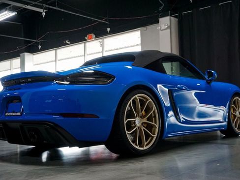 Used 2023 Porsche 718 Boxster Spyder RWD image 80