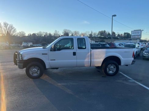 Used 2007 Ford F250 XL image 5