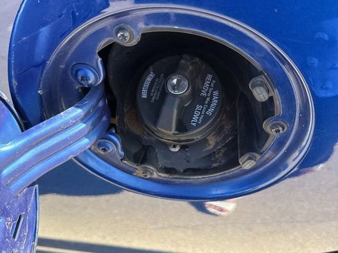 Used 2016 RAM 1500 Express RWD image 24