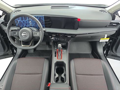 New 2026 Nissan Kicks SR FWD image 9