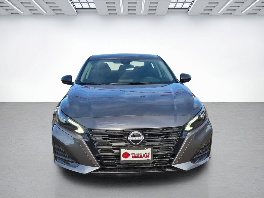 New 2026 Nissan Altima 2.5 SV FWD image 2