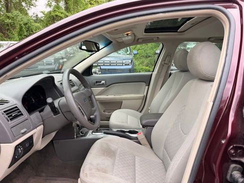 Used 2011 Ford Fusion SE w/ 202A Rapid Spec Order Code FWD image 10