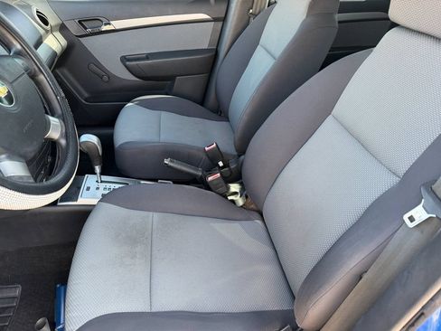 Used 2009 Chevrolet Aveo5 LT FWD image 10