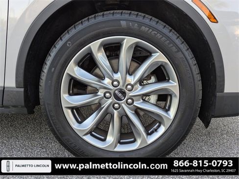 Certified 2022 Lincoln Corsair FWD w/ Premium Package image 10