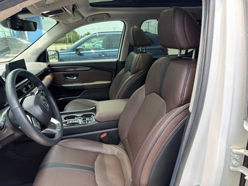 Used 2025 Honda Pilot Elite image 6