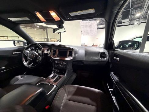 Used 2022 Dodge Charger SXT image 23
