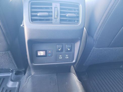 Certified 2025 Nissan Rogue Platinum w/ Platinum Premium Package image 20