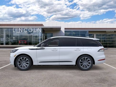 New 2026 Lincoln Aviator AWD w/ Jet Appearance Package image 3