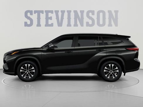 New 2026 Toyota Highlander XLE AWD/4WD image 3
