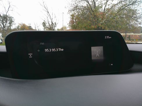 Used 2024 MAZDA MAZDA3 s image 24