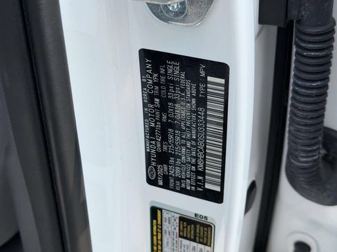 Certified 2025 Hyundai Kona SEL AWD/4WD image 19