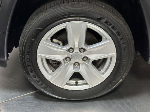 Used 2022 Jeep Compass Latitude image 18