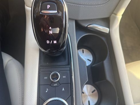 Used 2021 Cadillac XT5 Premium Luxury image 27