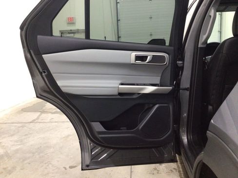 Used 2023 Ford Explorer XLT w/ Equipment Group 202A image 17