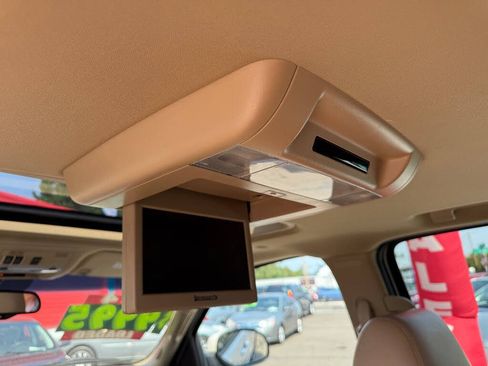 Used 2010 GMC Yukon Denali image 26