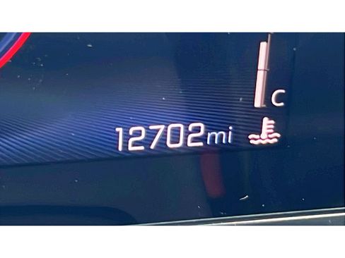 Certified 2024 Chevrolet TrailBlazer LT w/ LT Cold Weather Package AWD/4WD image 16