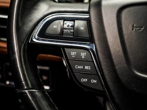 Used 2022 Lincoln Nautilus Reserve image 31