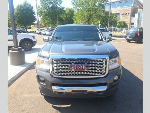 Used 2020 GMC Canyon SLT w/ Driver Alert Package AWD/4WD image 1