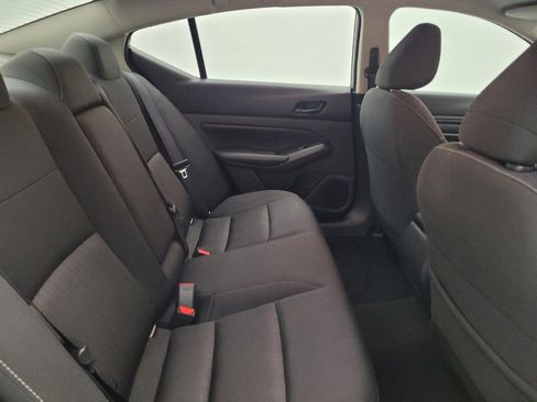 Used 2025 Nissan Altima 2.5 SV FWD image 19