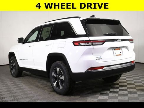 New 2025 Jeep Grand Cherokee Limited 4xe AWD/4WD image 9
