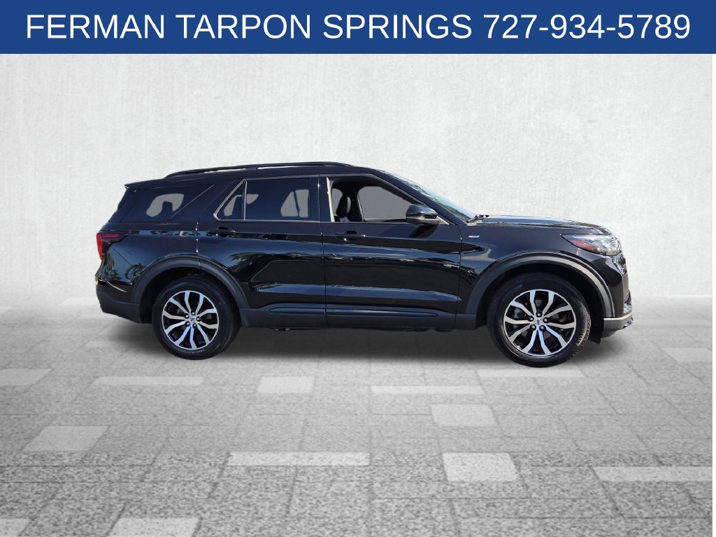 Used 2025 Ford Explorer ST-Line AWD/4WD image 8