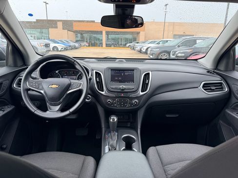 Used 2021 Chevrolet Equinox LT FWD image 14