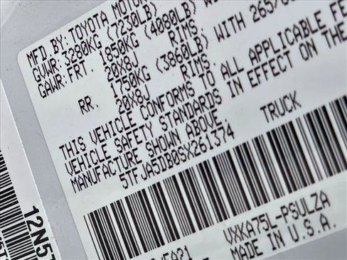 Used 2025 Toyota Tundra Limited image 24