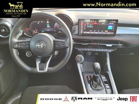 Used 2024 Alfa Romeo Tonale Veloce w/ Active Assist Package AWD/4WD image 7