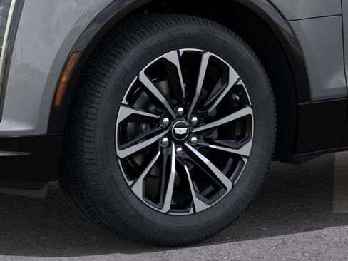 New 2025 Cadillac Lyriq Sport image 9