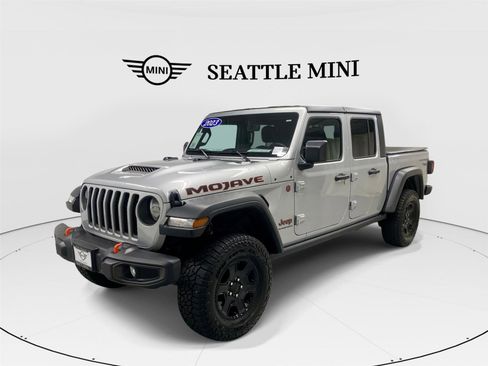 Used 2023 Jeep Gladiator Mojave w/ Cold Weather Group image 1